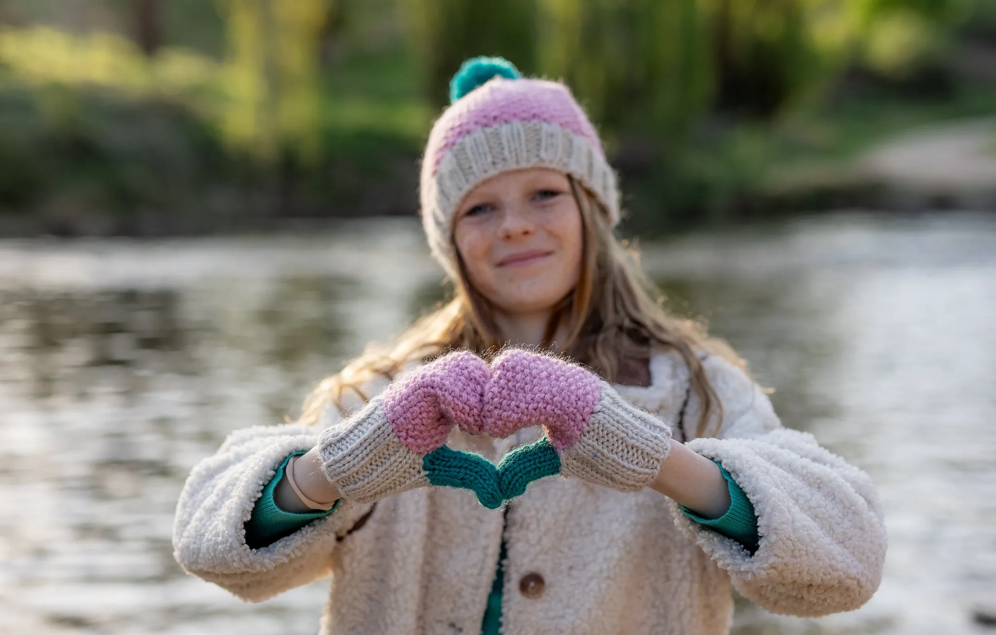 Acorn Wilderness Mittens Pink