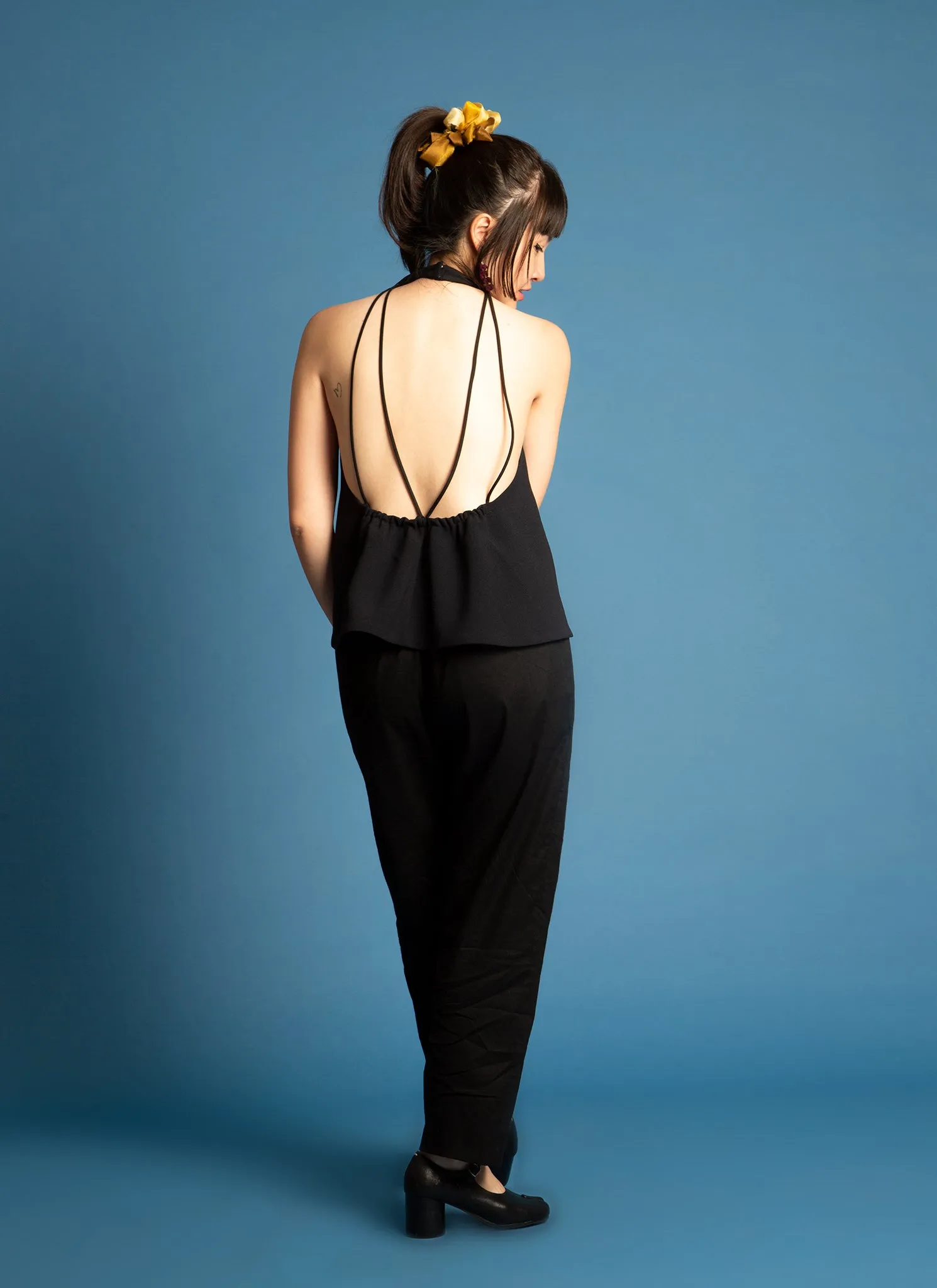 Le Pocket Tapered Pant w/ Elastic Waist in Black