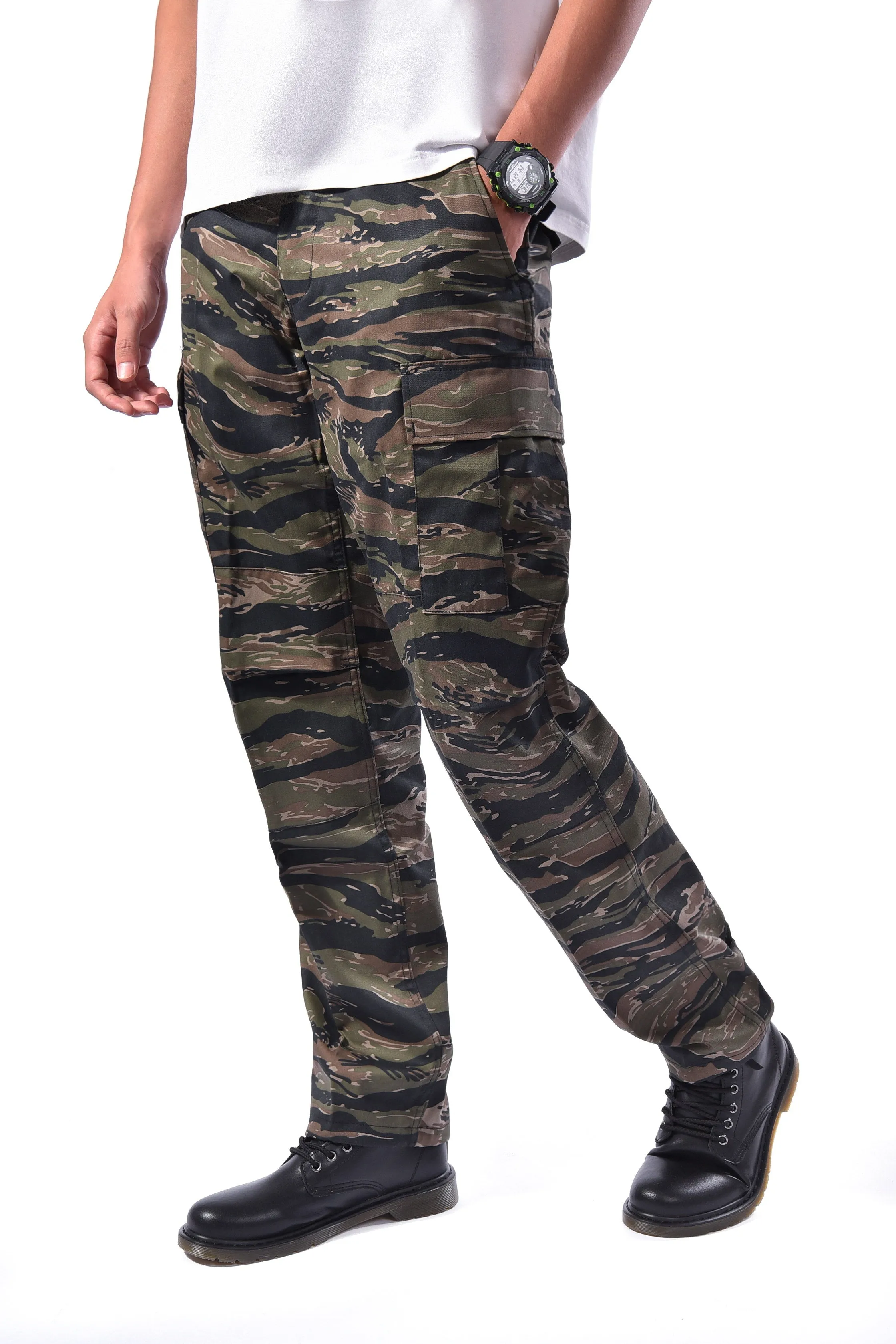 Mens Casual Multi-pocket Camouflage Cargo Pants Military Army Trousers BDU Pants Trousers with Button Fly