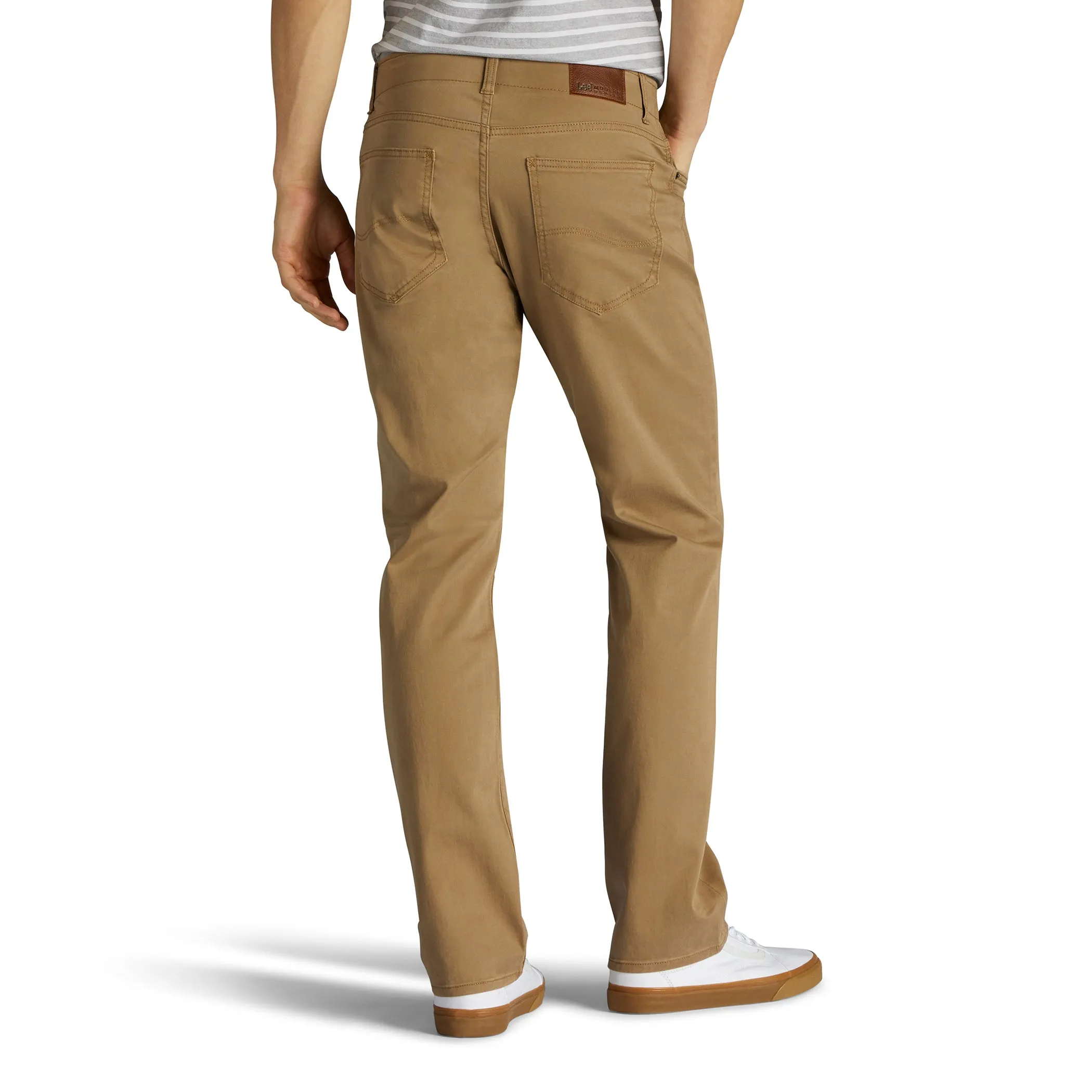 Men's Extreme Motion Straight Fit Tapered Leg Jeans 2015036