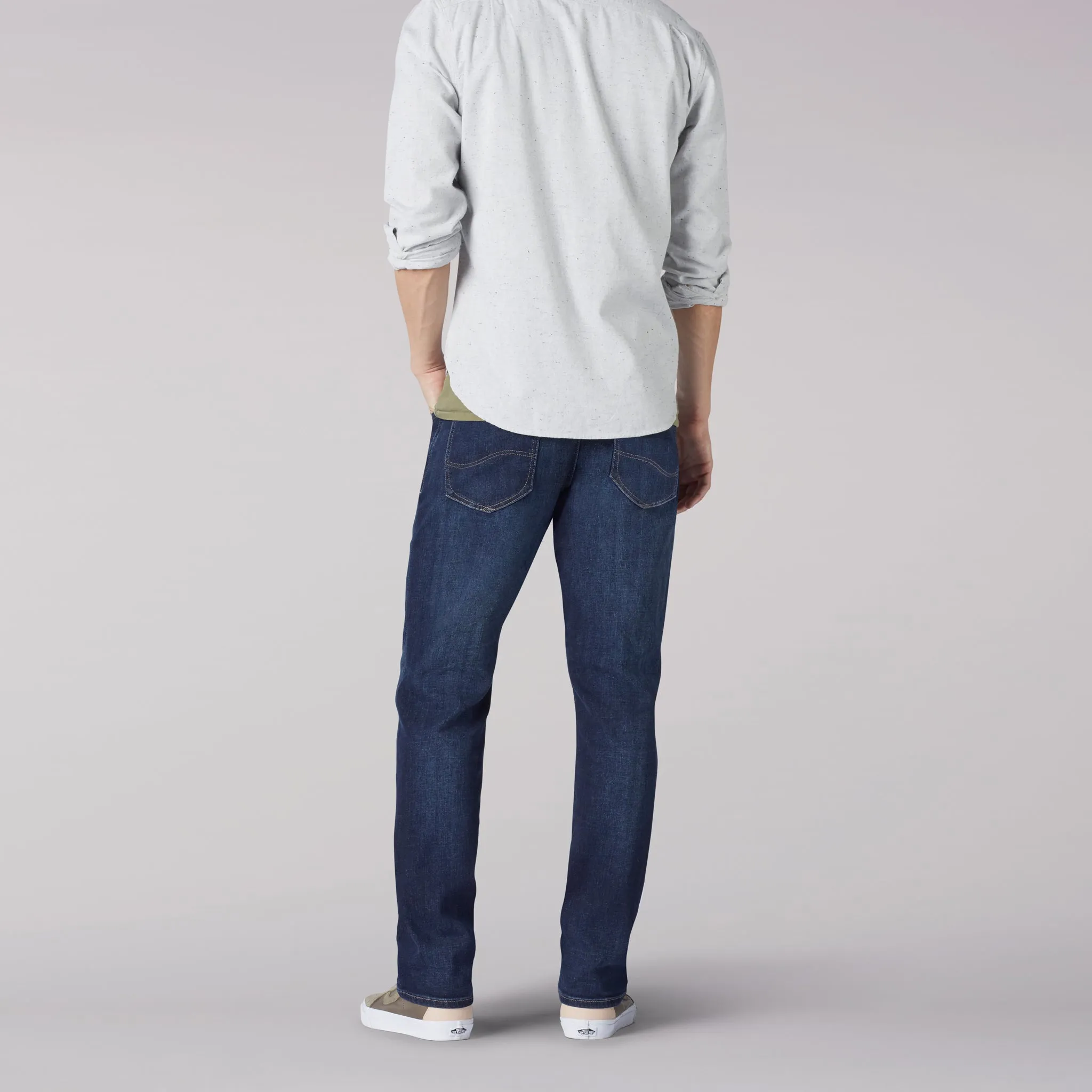 Men's Extreme Motion Straight Fit Tapered Leg Jeans 201