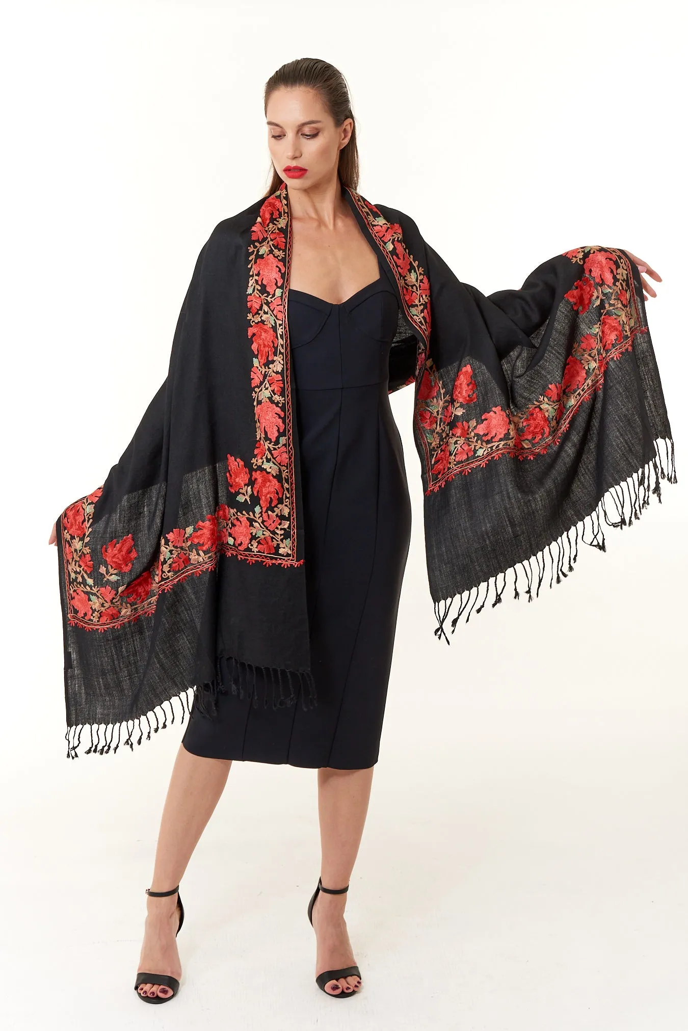Sevya Handmade, Karuna Hand Embroidered Wool Shawl 28x72